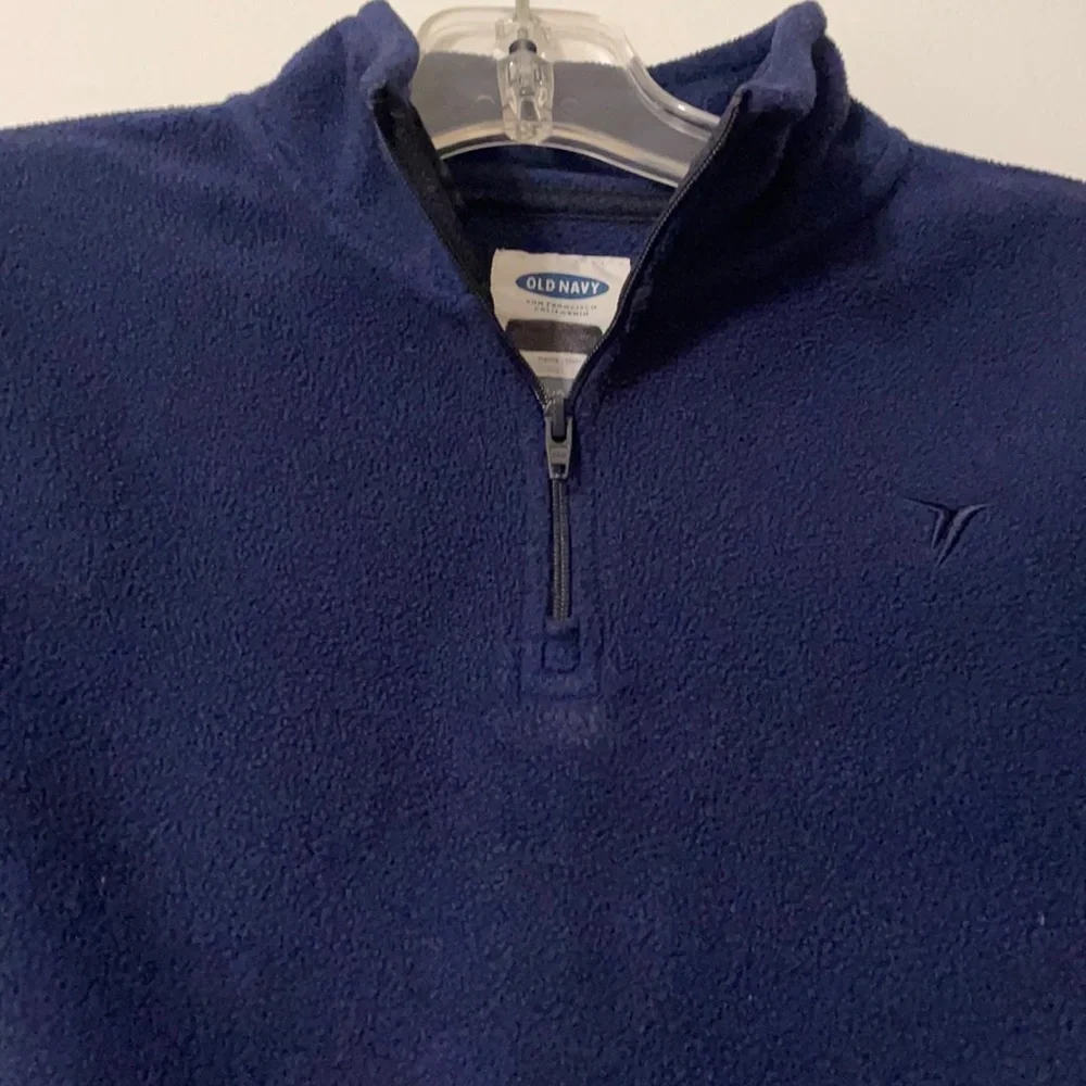 OLD NAVY BOYS TOP.
